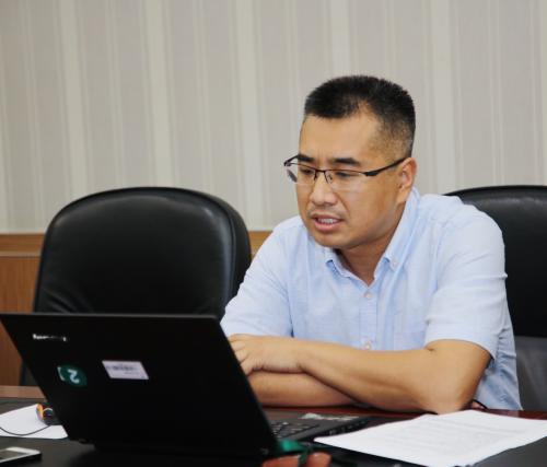 副院长张志国为全体学生线上讲授思政课