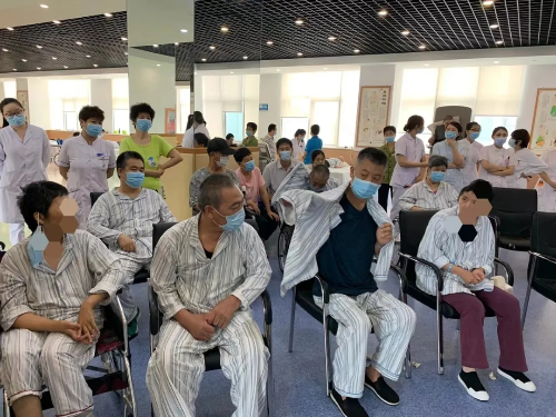 【我为群众办实事】综合康复脑血管支部开展偏瘫患者自理能力小竞赛